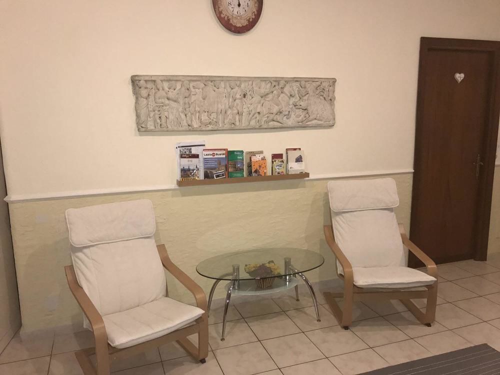 64 Suites Apart Roma Esterno foto