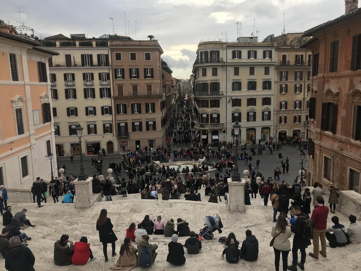 64 Suites Apart Roma Esterno foto