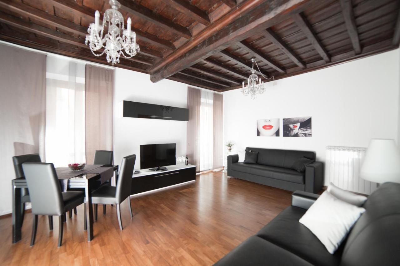 64 Suites Apart Roma Camera foto